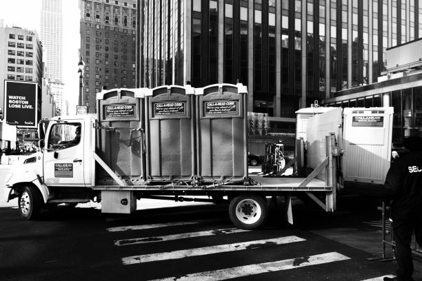 Best Luxury portable toilet rental  in Inglewood, CA
